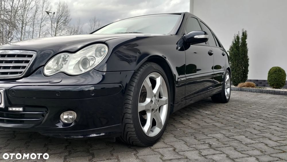 Mercedes-Benz Klasa C 180 Kompressor Avantgarde Sport Edition - 8