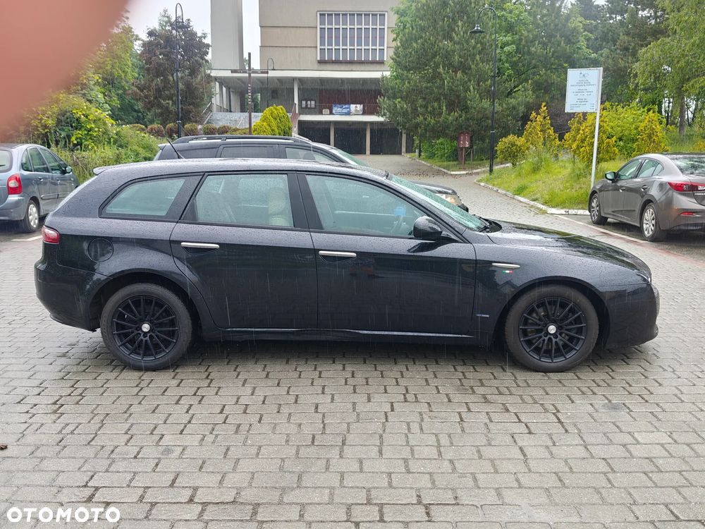 Alfa Romeo 159 1.9 JTDM 8V DPF Distinctive - 5