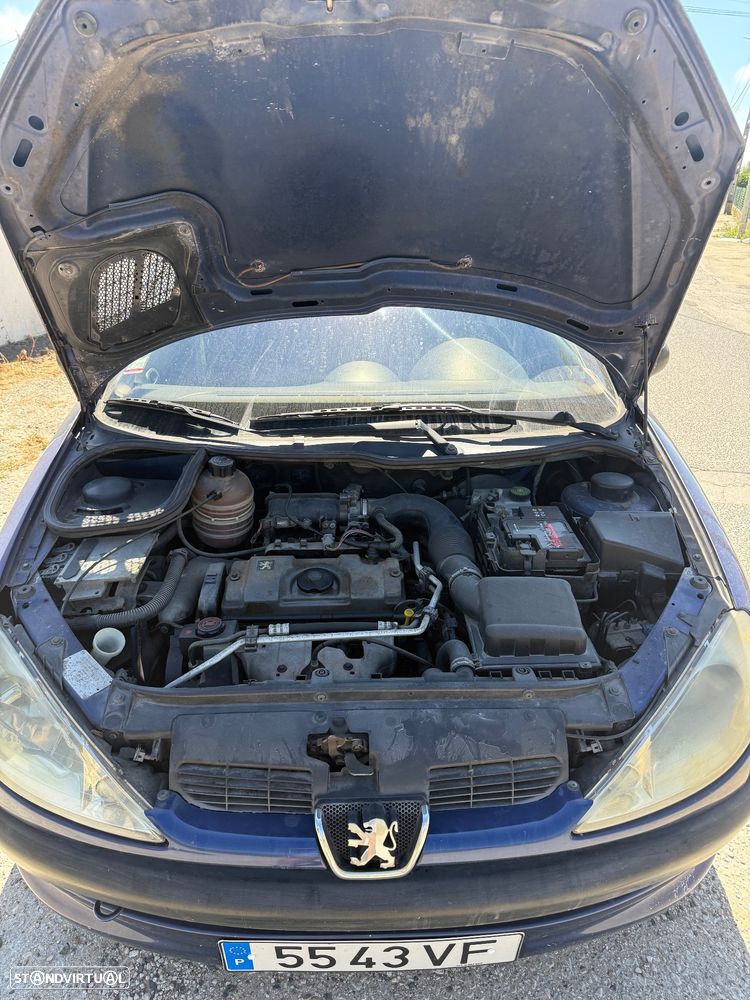 Peugeot 206 1.1 Color Line - 6
