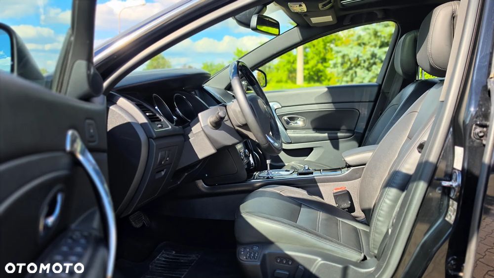 Renault Latitude 2.0 dCi Initiale - 32