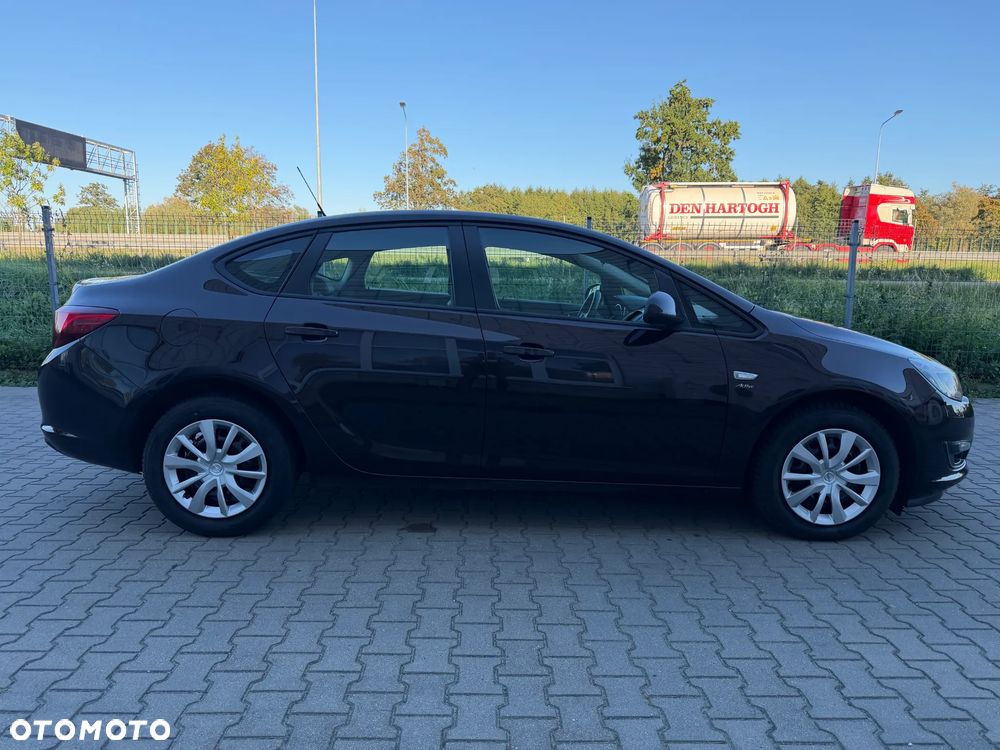 Opel Astra 1.6 ENERGY - 4