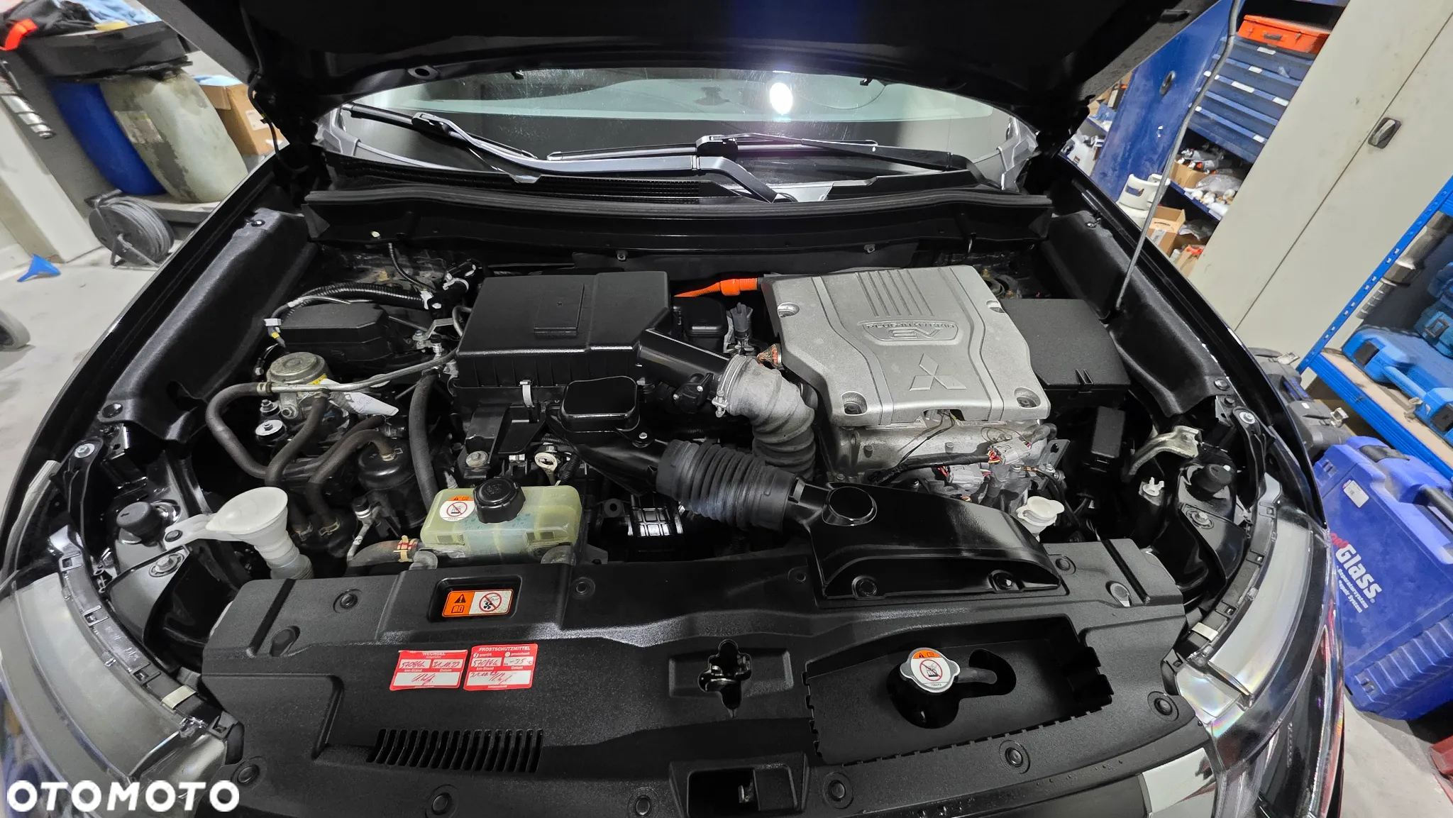 Mitsubishi Outlander 2.4 4WD Plug-In Hybrid Spirit+ - 28