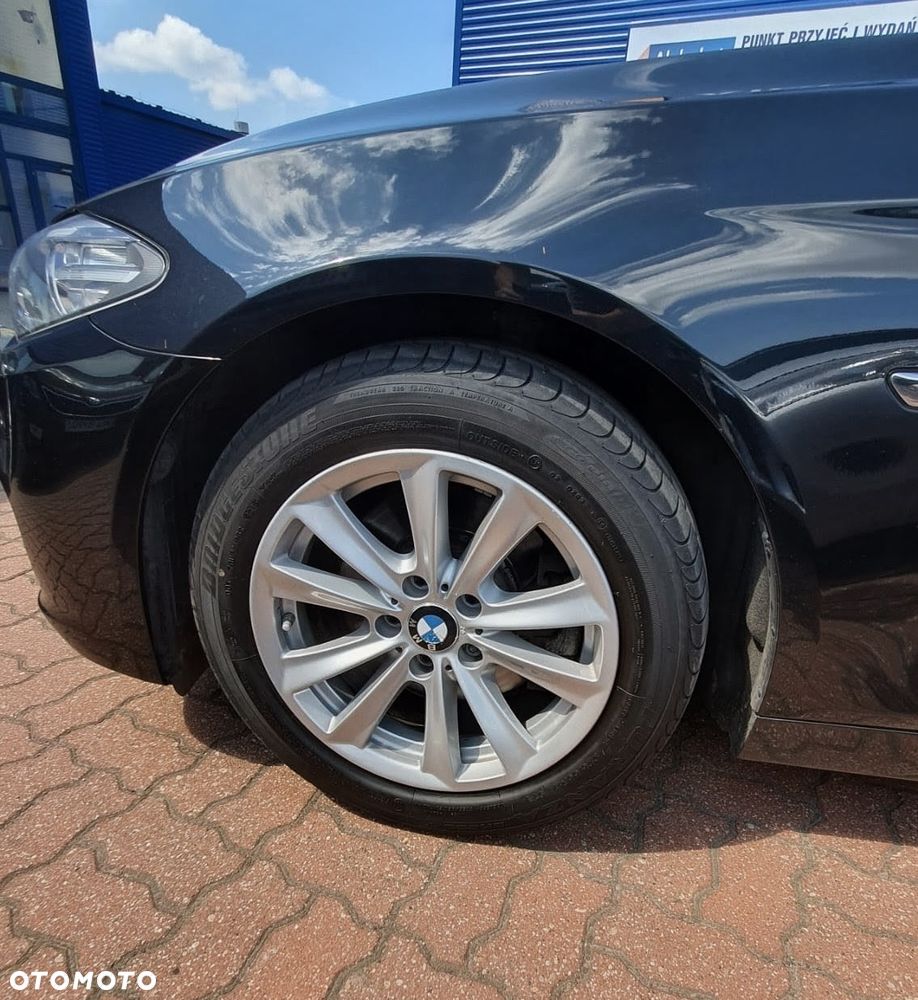 BMW Seria 5 520d - 23