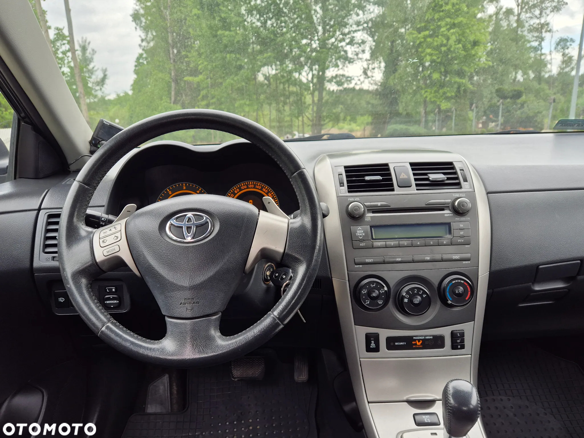 Toyota Corolla 1.4 D-4D Premium MM - 24