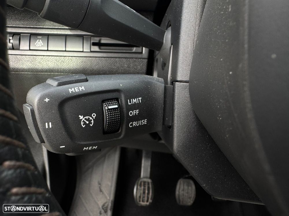 Peugeot 3008 1.5 BlueHDi Allure Pack - 11