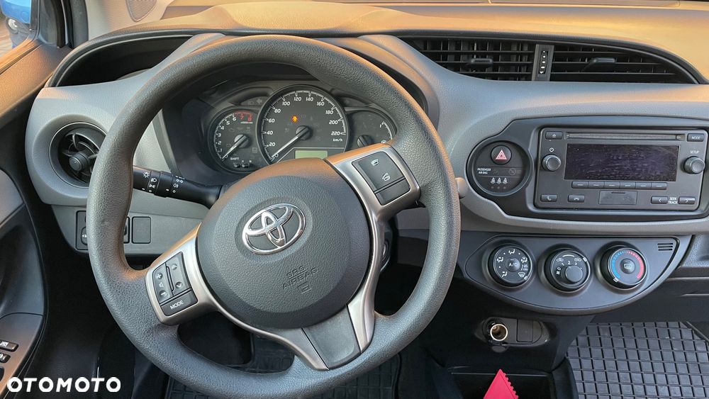 Toyota Yaris 1.0 Active EU6 - 29