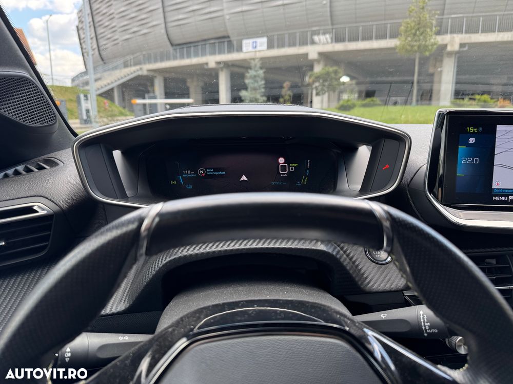 Peugeot 208 e-208 GT Pack - 18