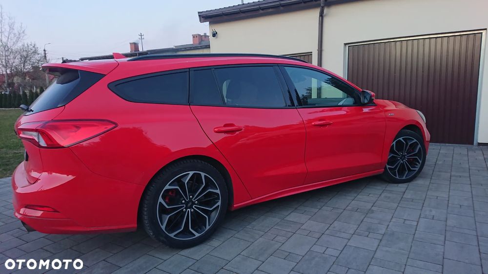 Ford Focus 1.5 EcoBoost ST-Line - 14