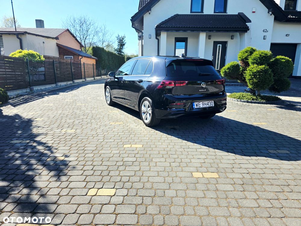 Volkswagen Golf 1.5 eTSI Life DSG - 16