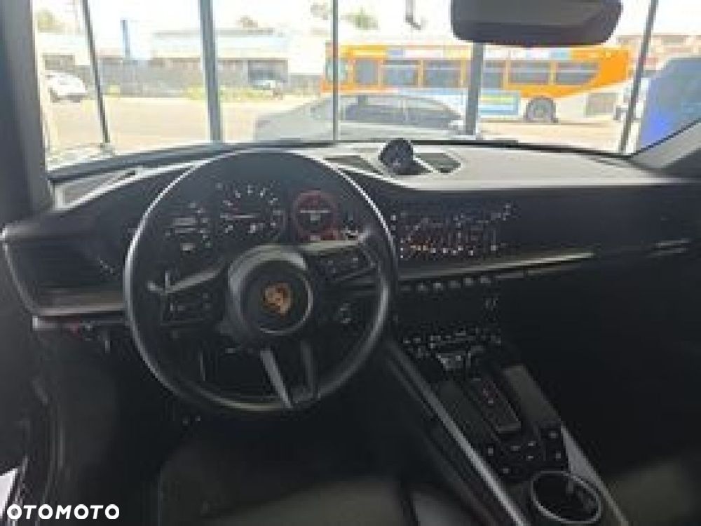Porsche 911 - 9