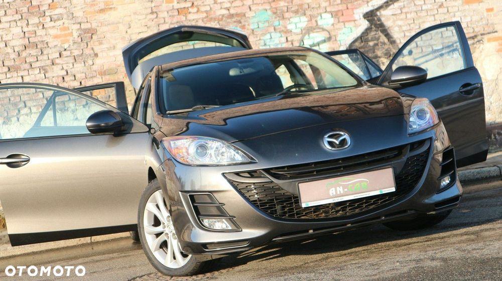 Mazda 3 2.0 MZR DISI Exclusive-Line - 24