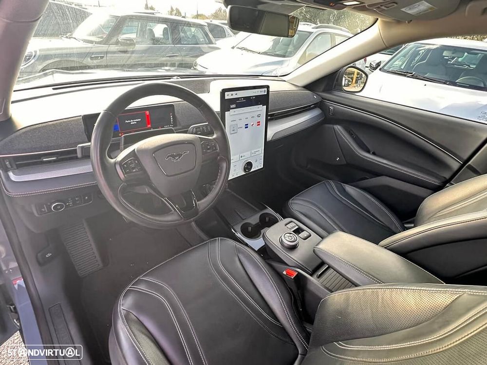 Ford Mustang Mach-E Alargada AWD - 23