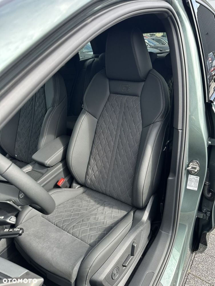 Audi Q4 e-tron - 14
