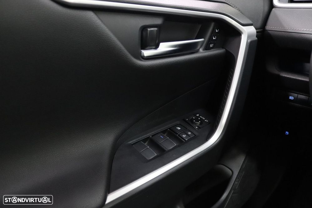 Toyota RAV4 2.5 HDF Exclusive - 10