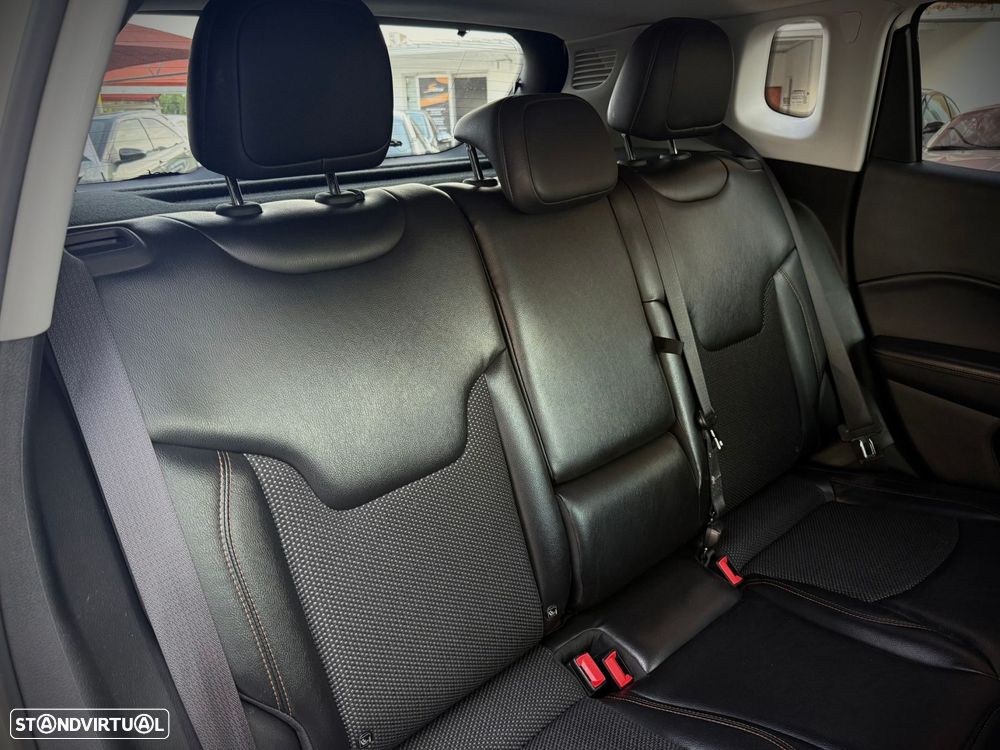 Jeep Compass 1.6 M-Jet Limited - 8