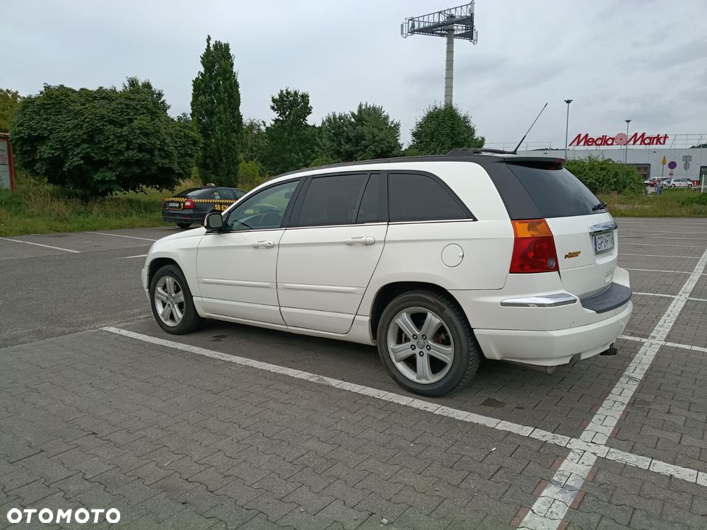 Chrysler Pacifica - 5