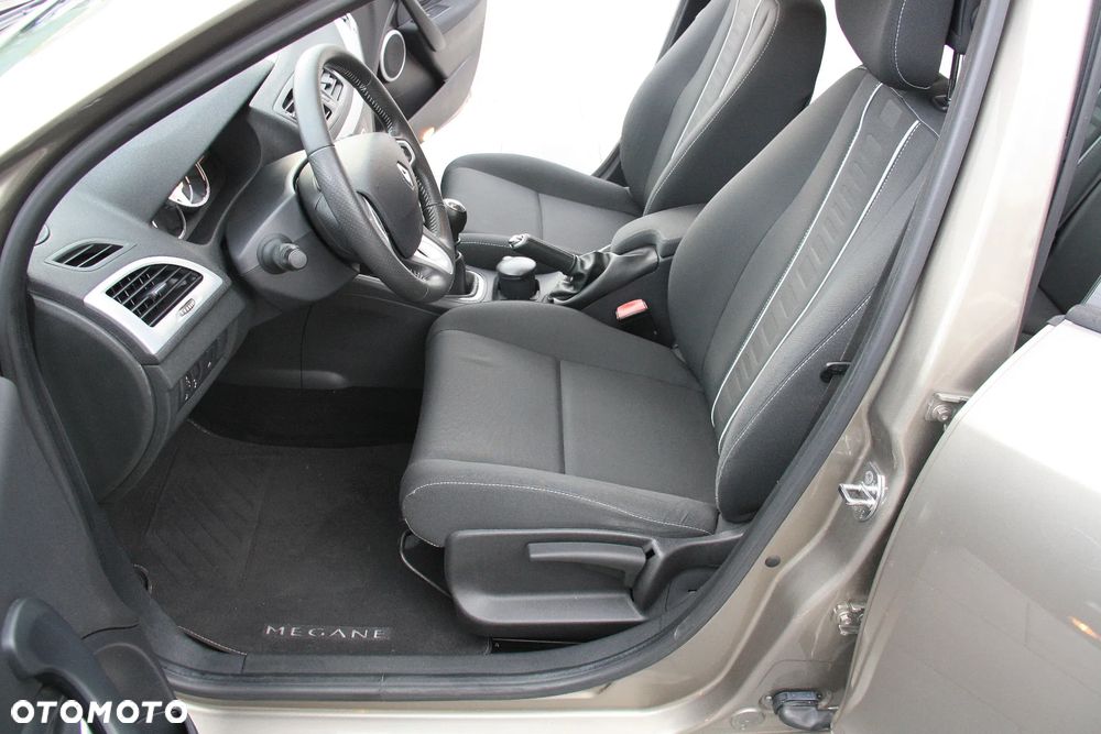 Renault Megane 1.6 16V Dynamique Euro5 - 19