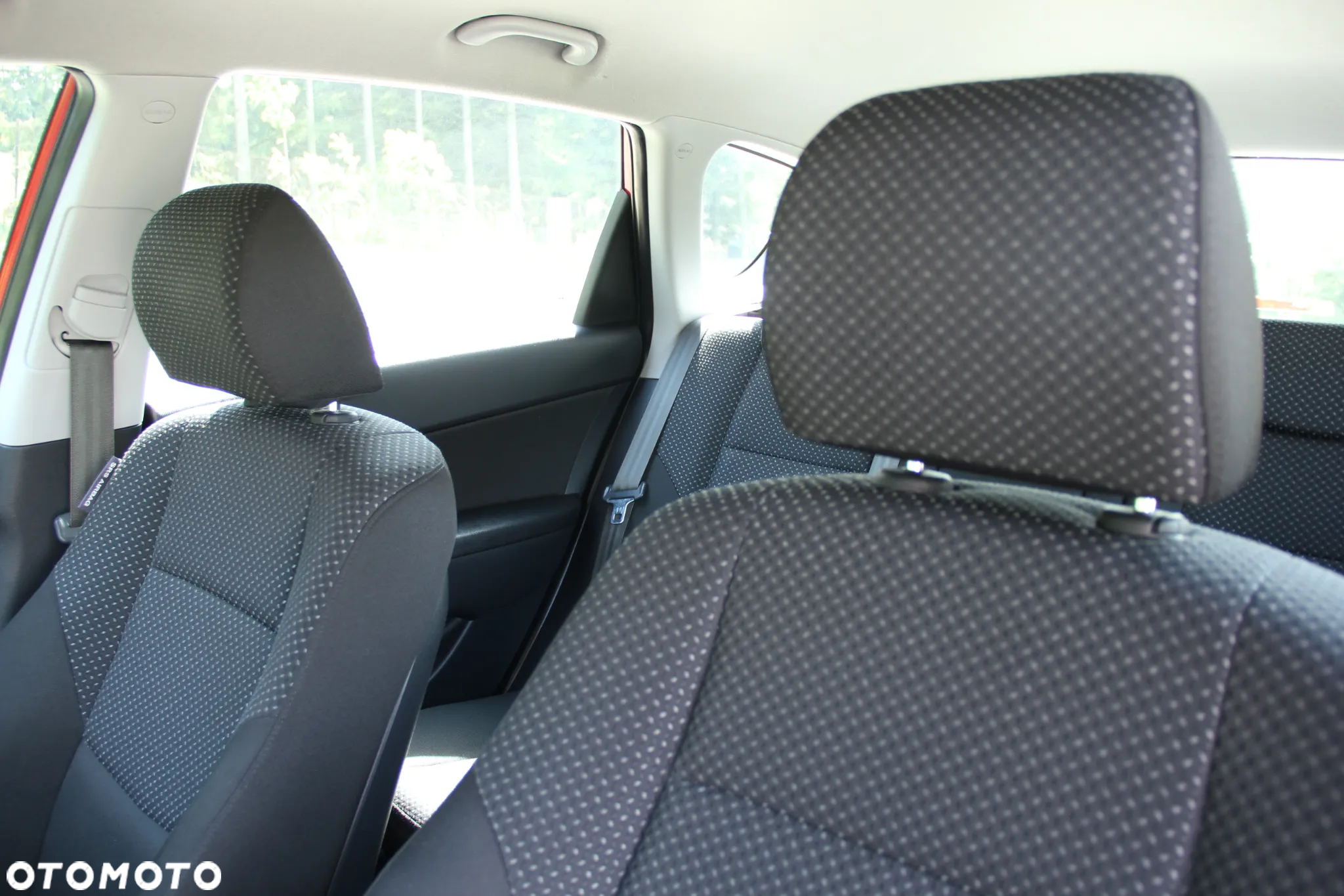Hyundai i30 1.6 Classic + - 10