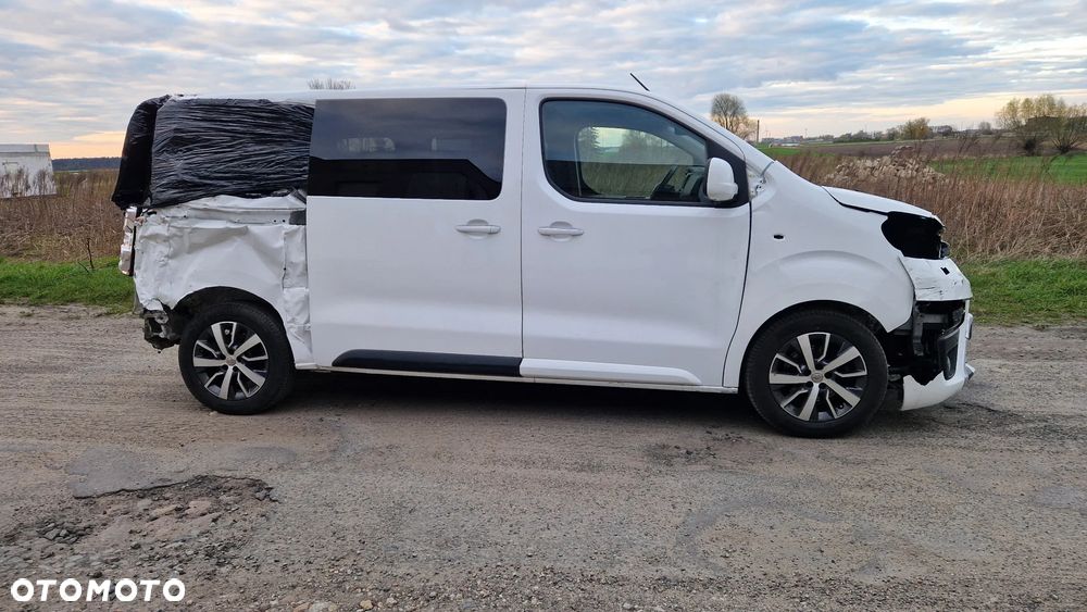 Toyota Proace Verso 2,0-l-D-4D L2 (8-Si.) Autm Team Deutschland - 8