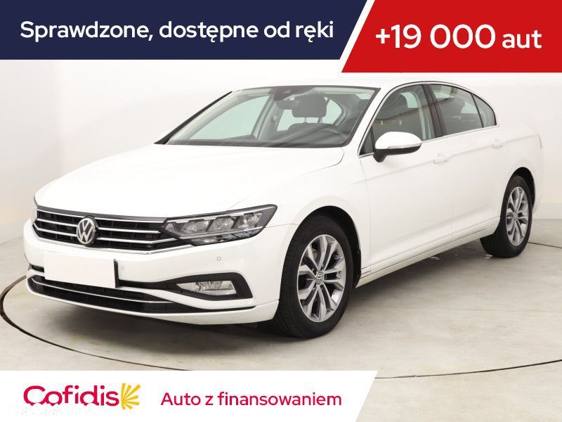 Volkswagen Passat - 2