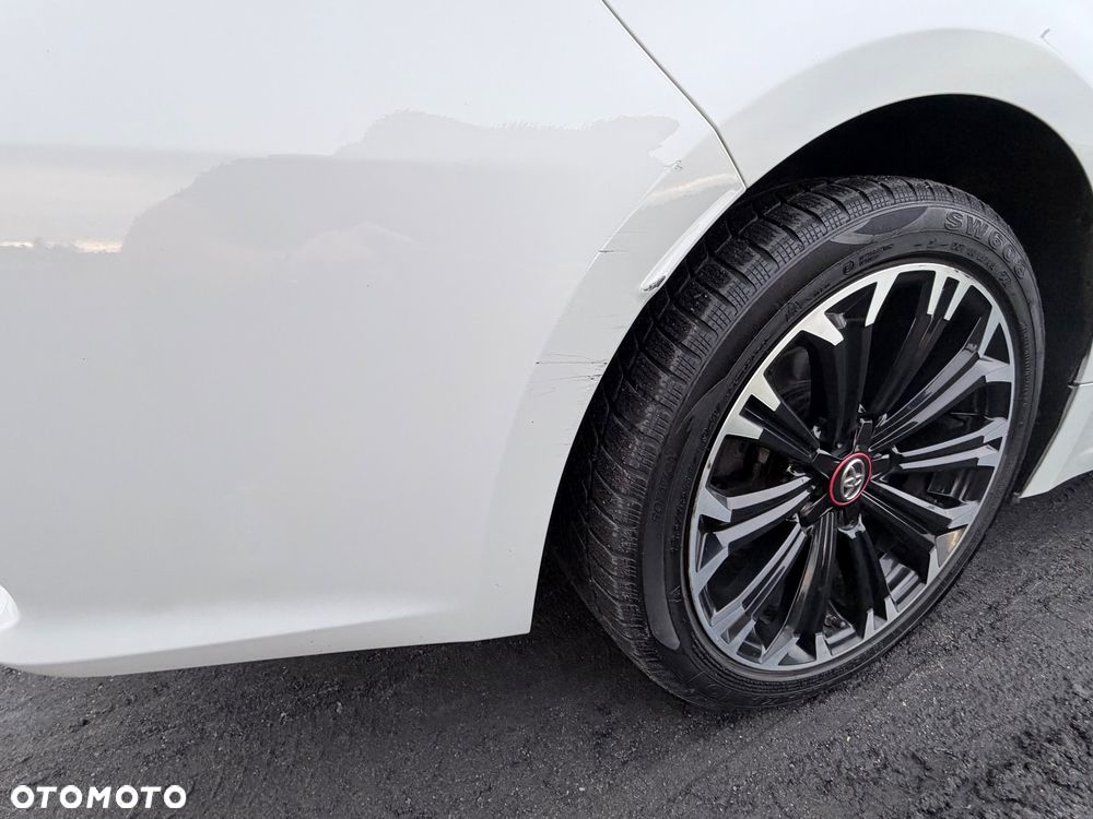 Toyota Corolla - 10