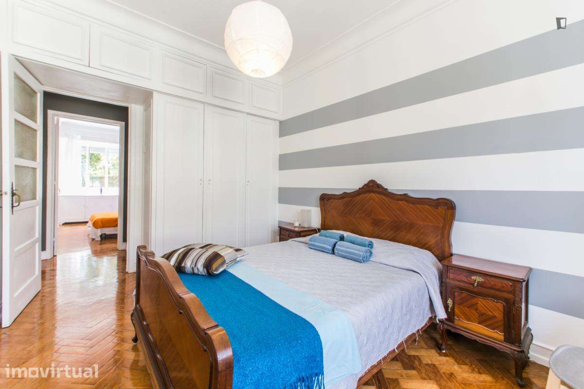 Quarto - localizado em São Sebastião Lisbon - Grande imagem: 3/18