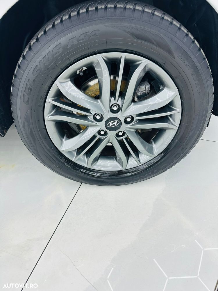 Hyundai ix35 blue 1.6 2WD Finale Silver - 9