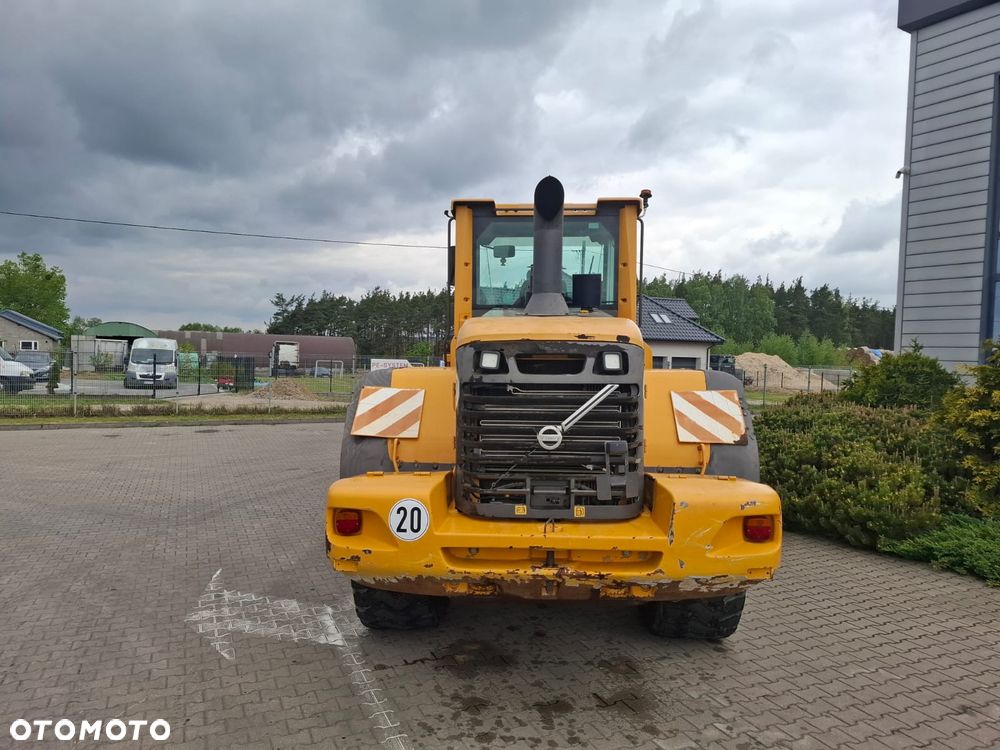 Volvo L120F - 5