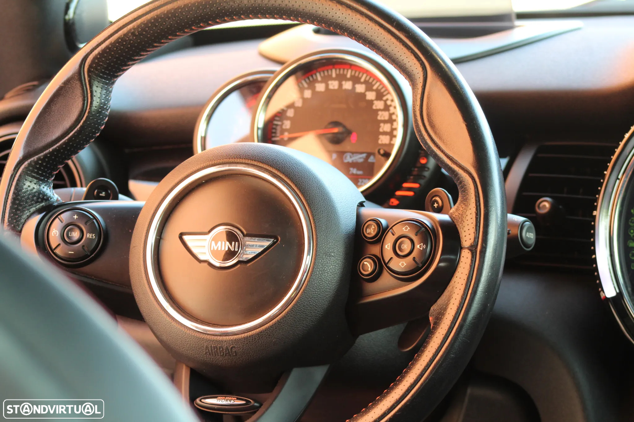 MINI 3 Portas John Cooper Works Sport Aut. - 25
