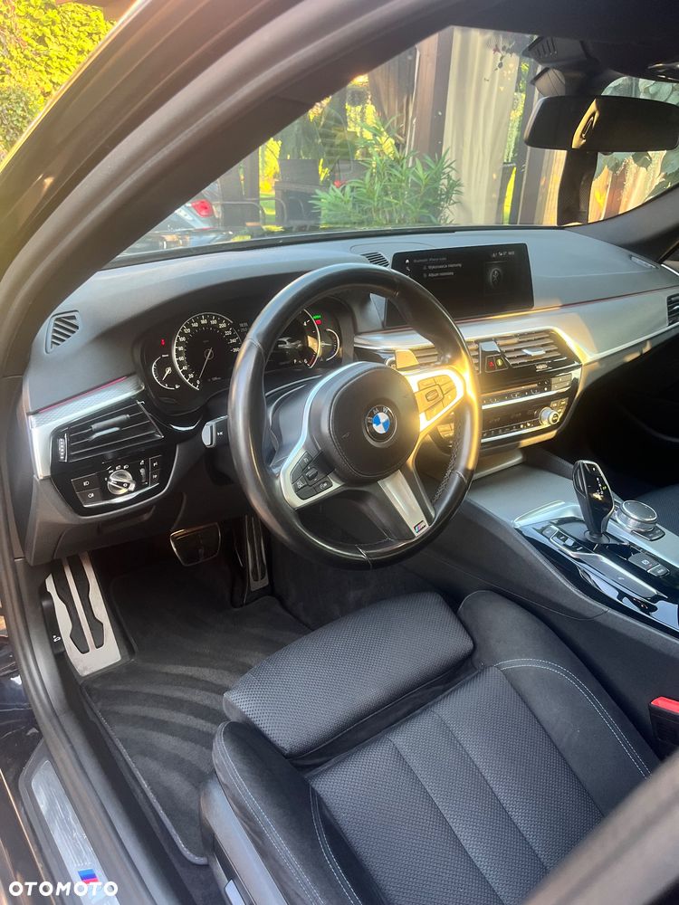 BMW Seria 5 520d xDrive M Sport sport - 33