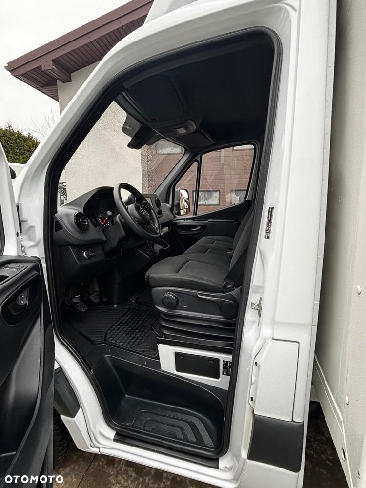 Mercedes-Benz Sprinter 315 Plandeka 8 Palet z odsuwanymi bokami - 11