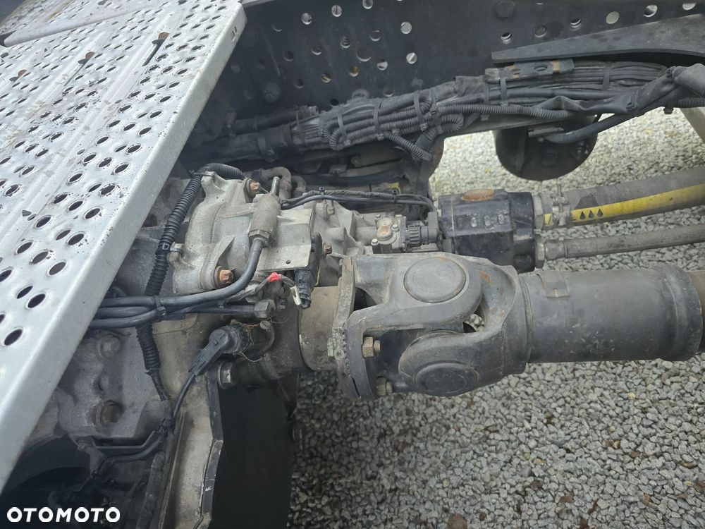 Mercedes-Benz ACTROS - 30
