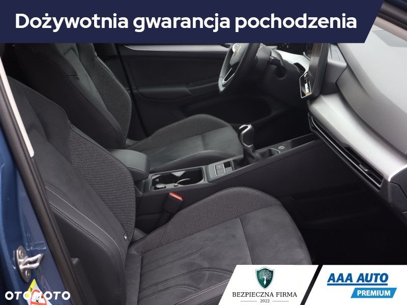 Volkswagen Golf - 10