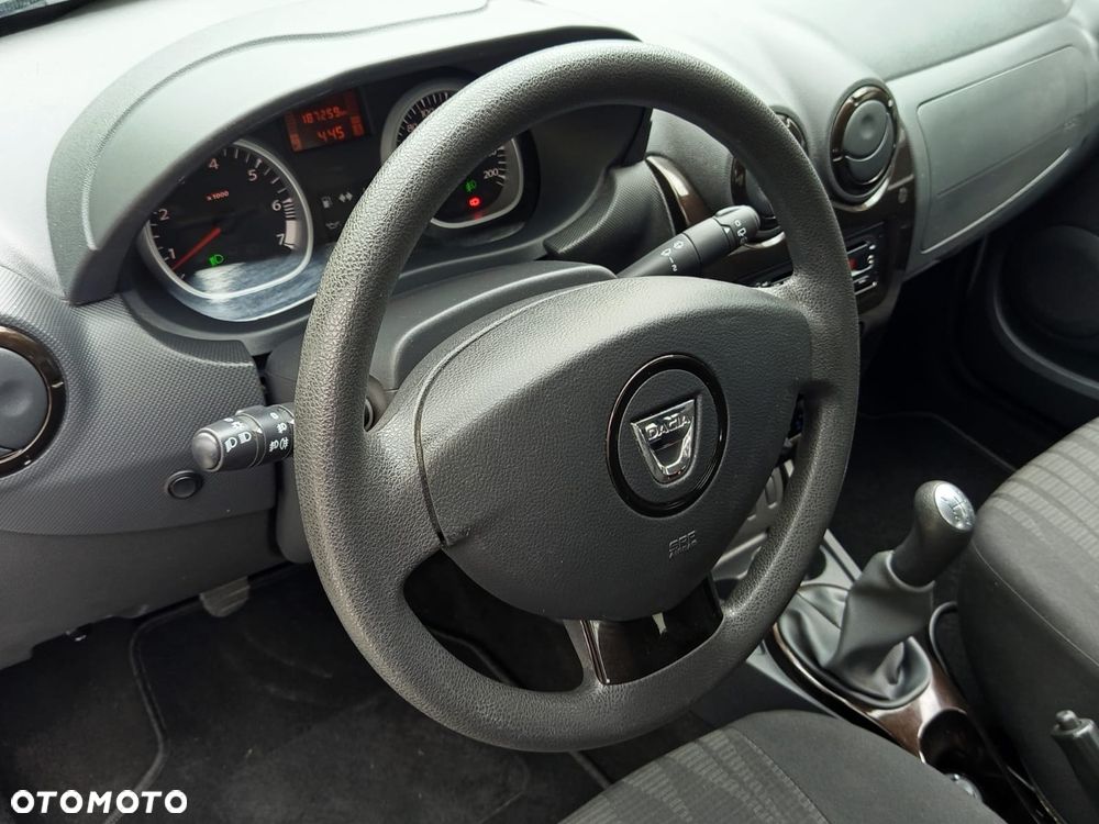 Dacia Duster 1.6 16V 4x2 Laureate - 28
