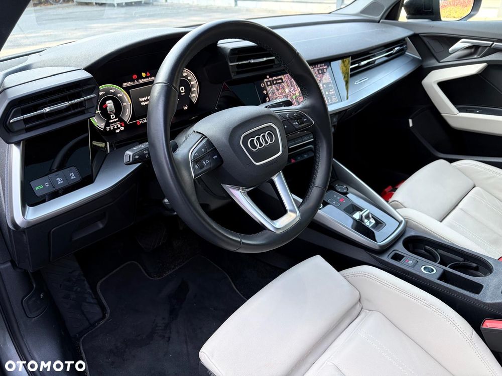 Audi A3 Sportback - 16