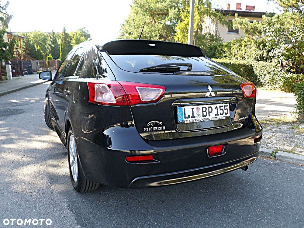 Mitsubishi Lancer Sportback 1.6 ClearTec Plus - 3