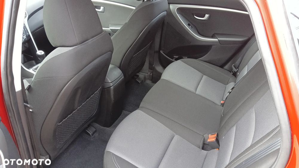 Hyundai i30 blue 1.6 GDI Trend - 22