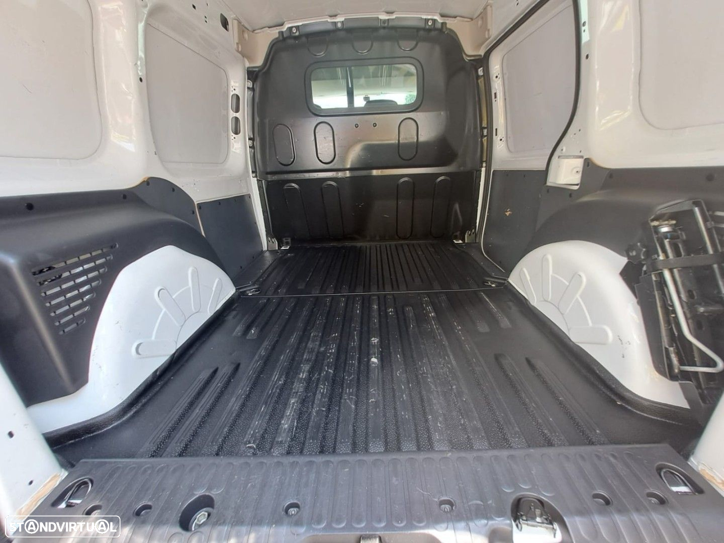 Renault Kangoo 1.5 dCi Business 3L S/S - 13