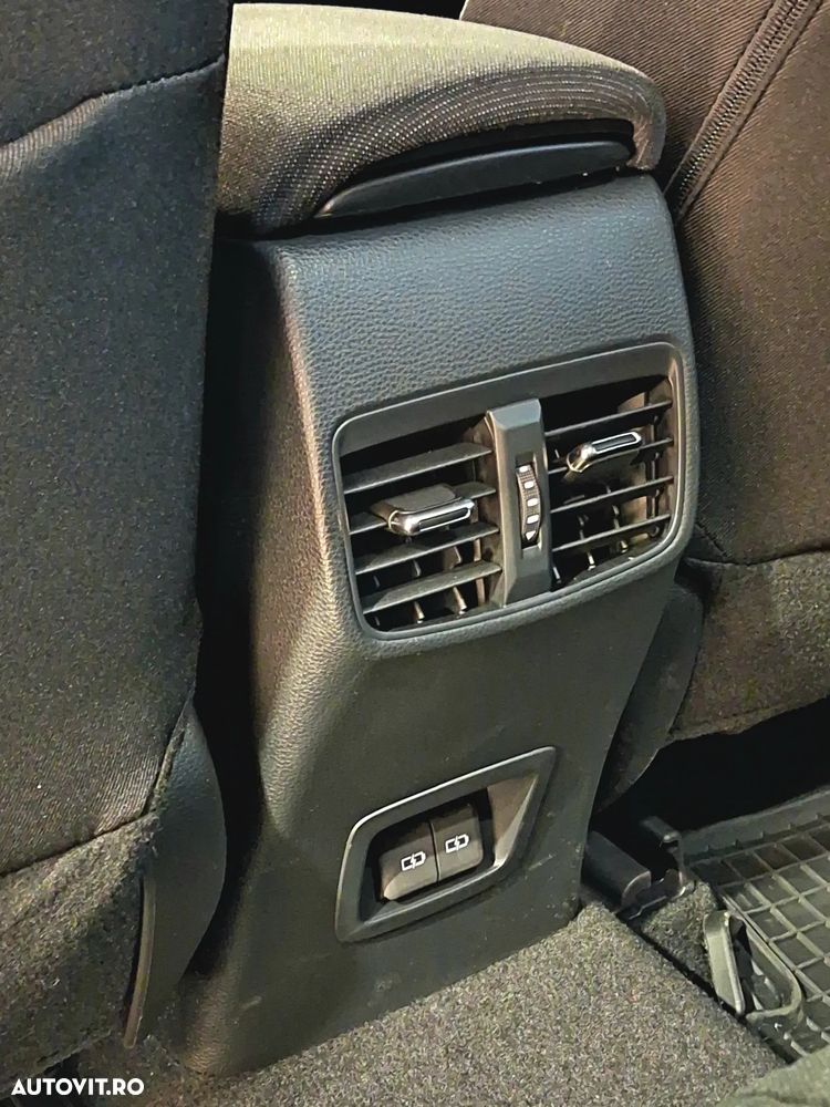Toyota Corolla - 19