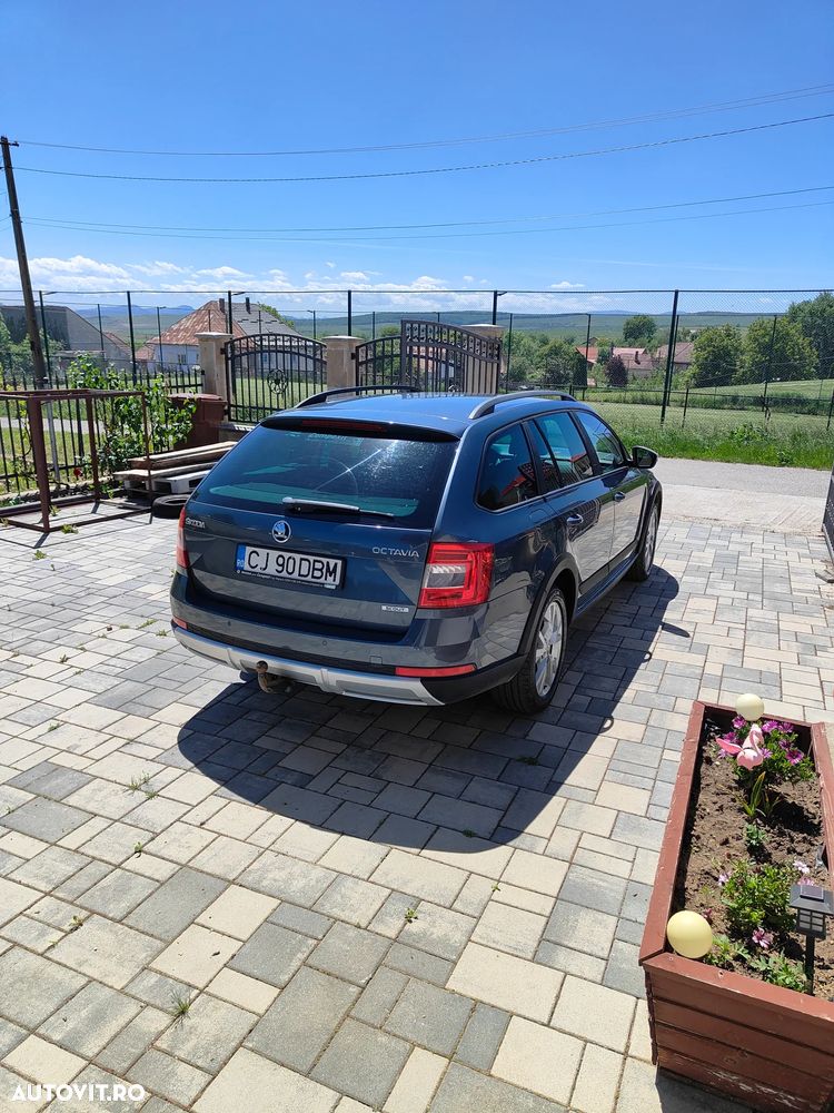 Skoda Octavia 2.0 TDI 4x4 DSG Scout - 18