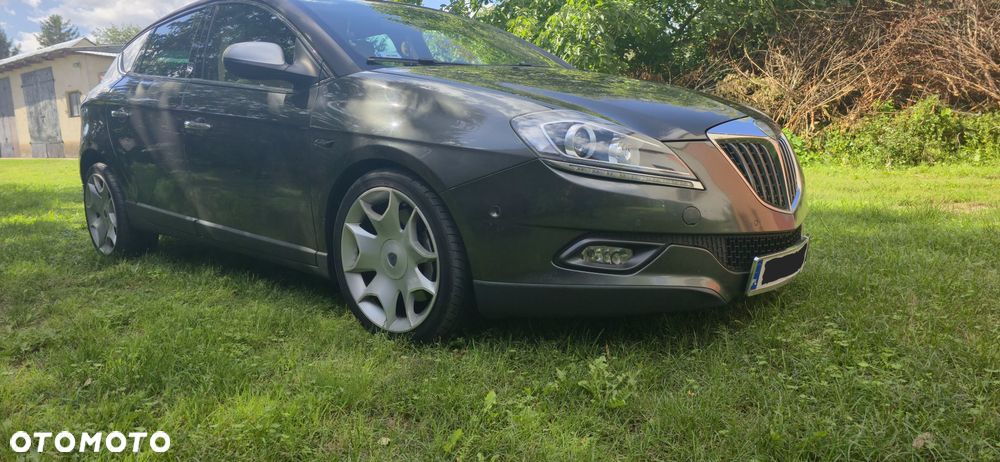 Lancia Delta 1.8 T-Jet Oro Sportronic - 1