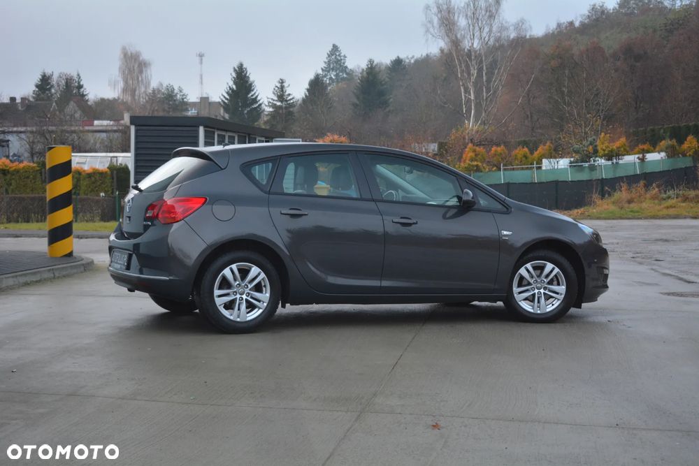 Opel Astra 1.4 Turbo ecoFLEX Start/Stop Exklusiv - 9