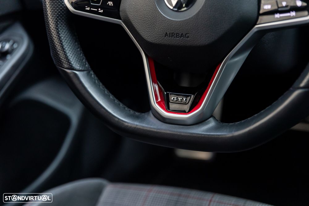 VW Golf 2.0 TSI OPF DSG GTI - 24