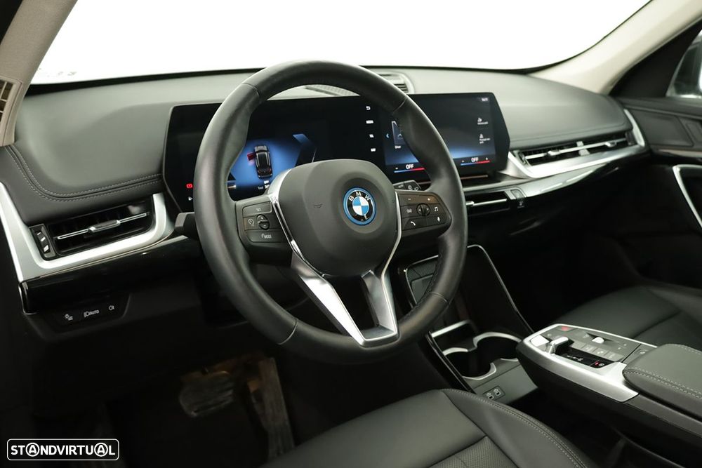 BMW X1 xDrive25e - 8