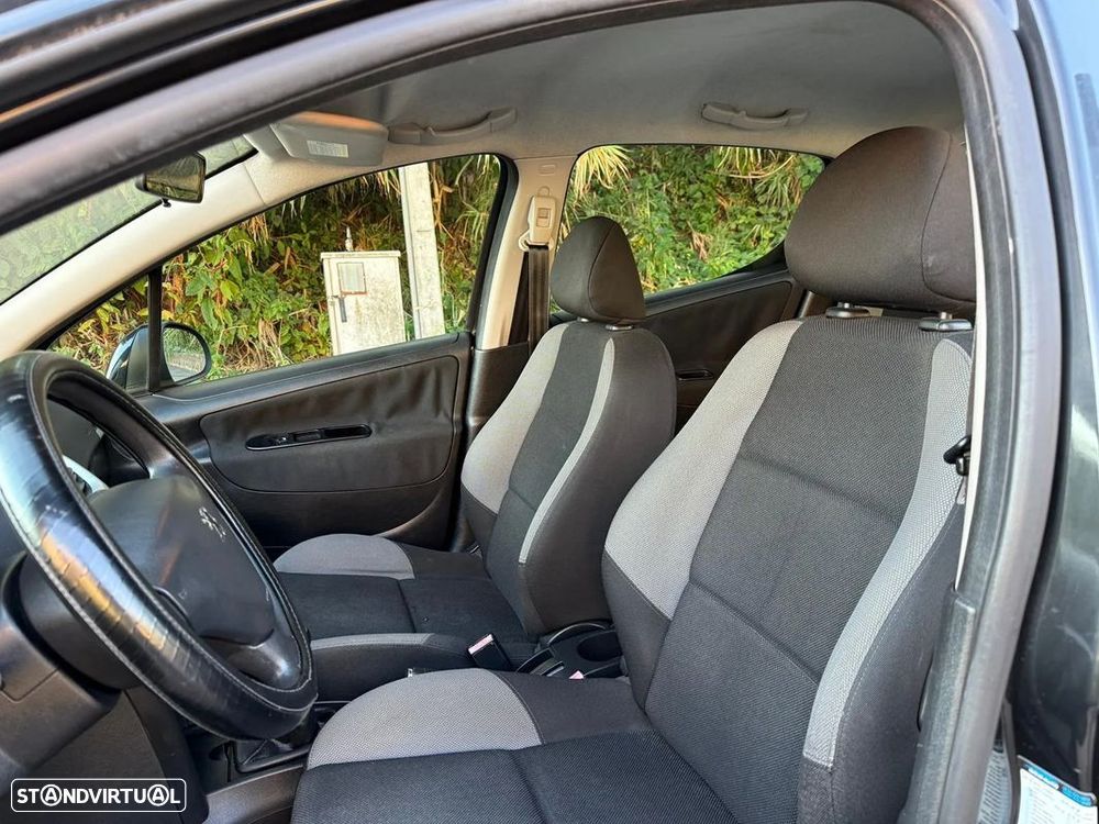 Peugeot 207 1.4 16V Sport - 8