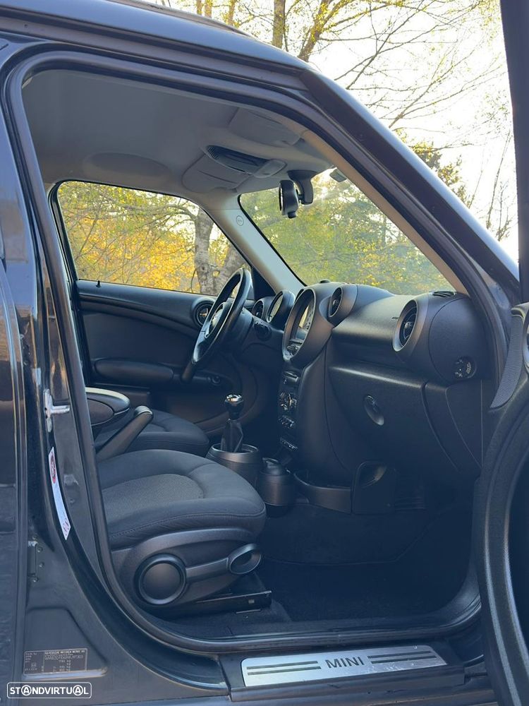 MINI Countryman One D - 9