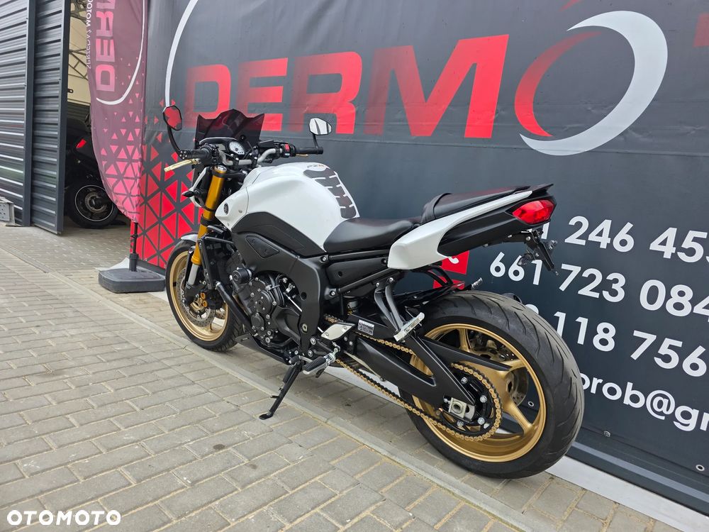 Yamaha FZ8 - 7