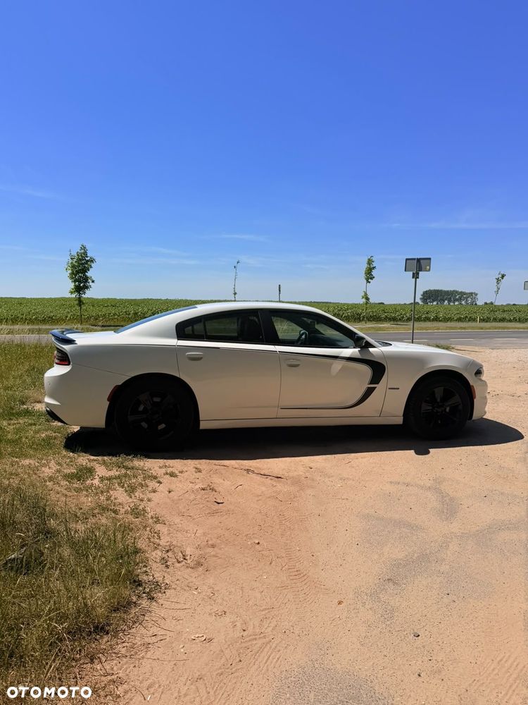 Dodge Charger - 5