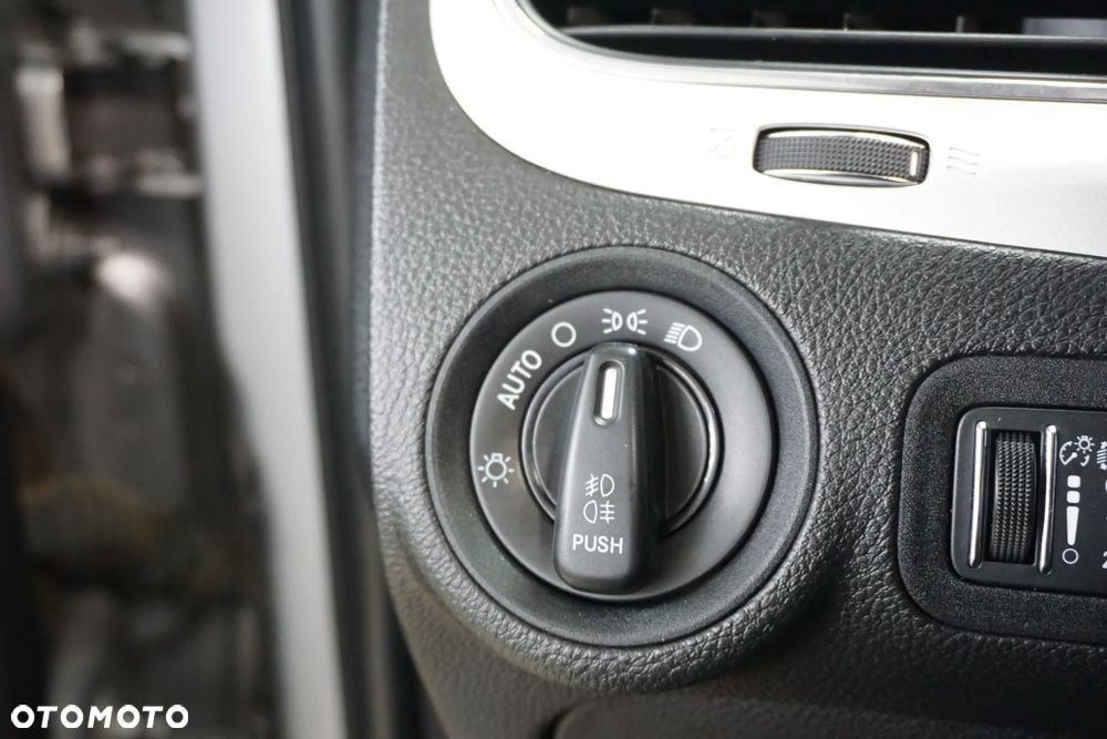 Fiat Freemont 2.0 Multijet 16V DPF Automatik Allrad Urban - 29