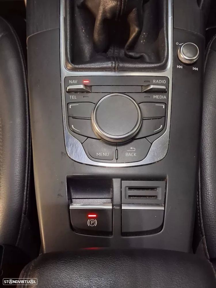 Audi A3 1.6 TDI Design - 16